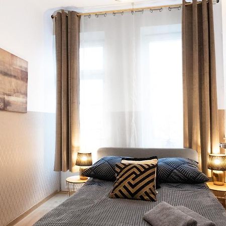 Clicktheflat Aleje Niepodleglosci Center Apart Rooms Warszawa Eksteriør bilde